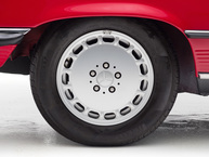 1989 Mercedes-Benz 560SL WPBBA48DXKA103846 Studio